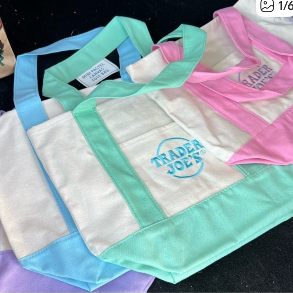 Trader Joe’s Spring Pastel Mini Canvas Tote Bags Set (4)